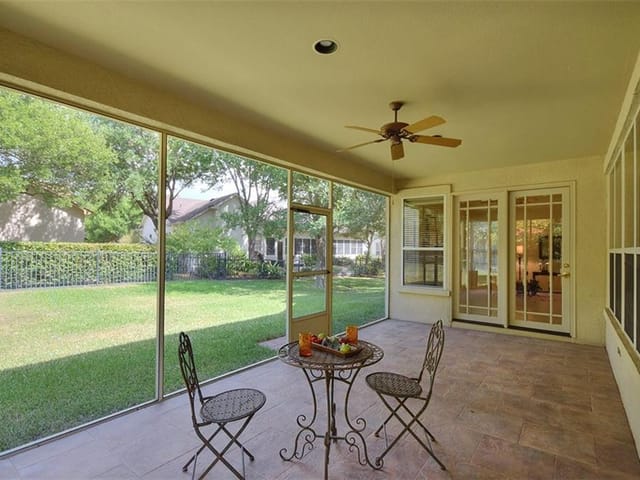 104 Waterlily LN