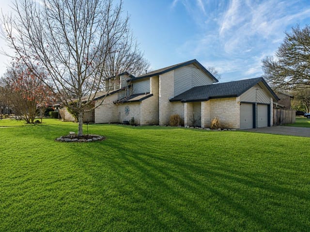 10400 La Costa DR
