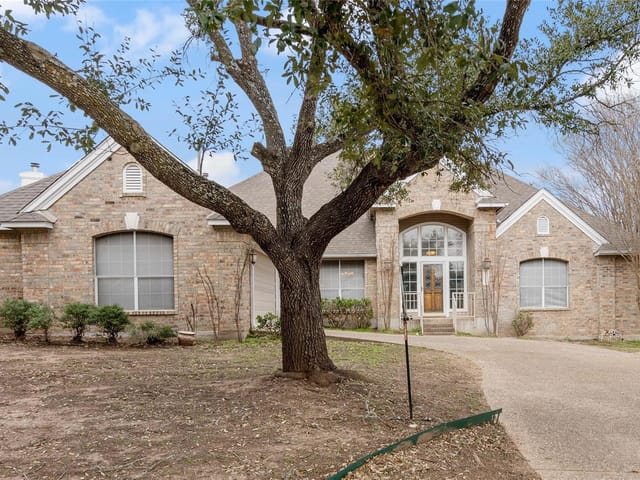 10404 Laurel Hill Cv
