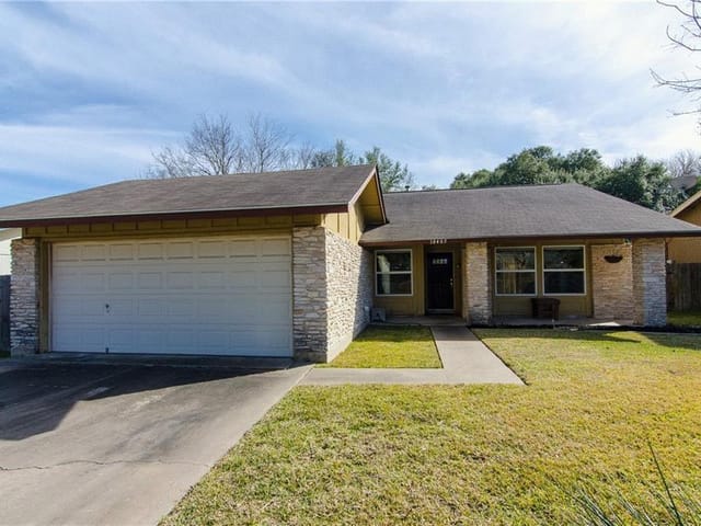 10405 Firethorn LN