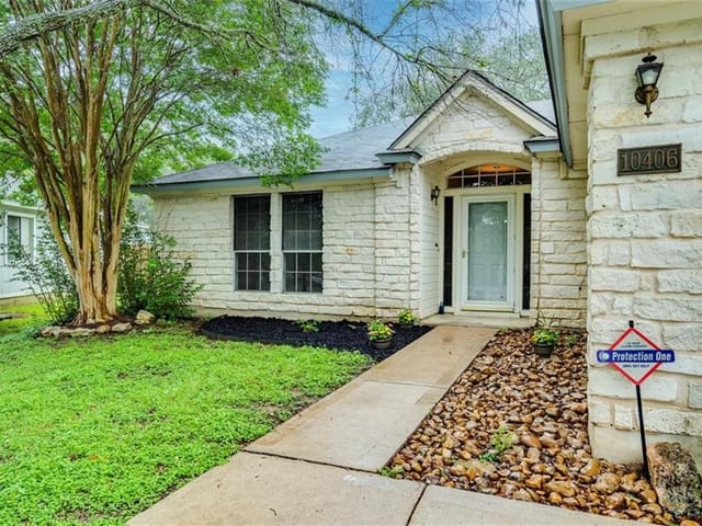 10406 Cayuse Cv