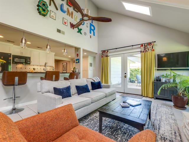 10408 Doering Ln
