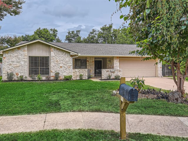 10410 Doering Ln