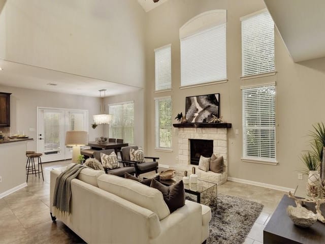 10412 Foxglove Ct