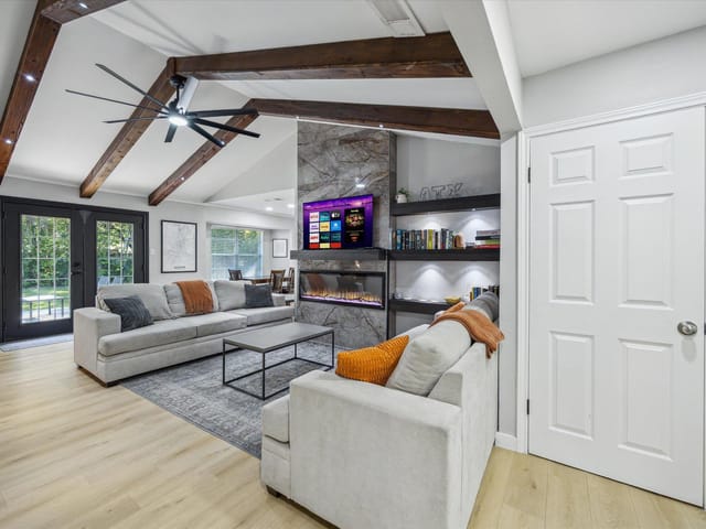 10414 Quail Ridge Dr
