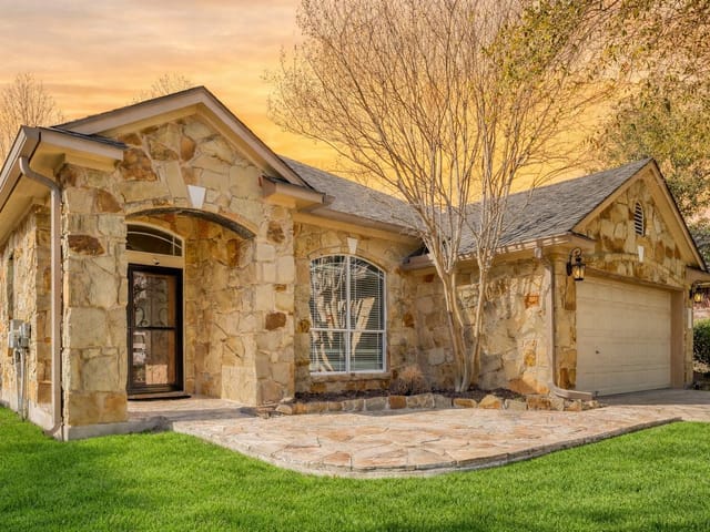 10416 Big Thicket DR