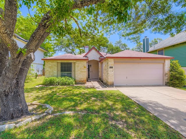 10421 Cayuse Cv