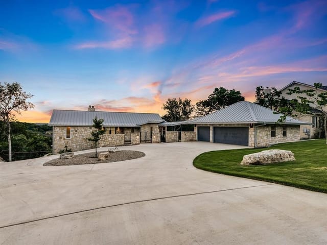 10434 Jennys Jump Dr