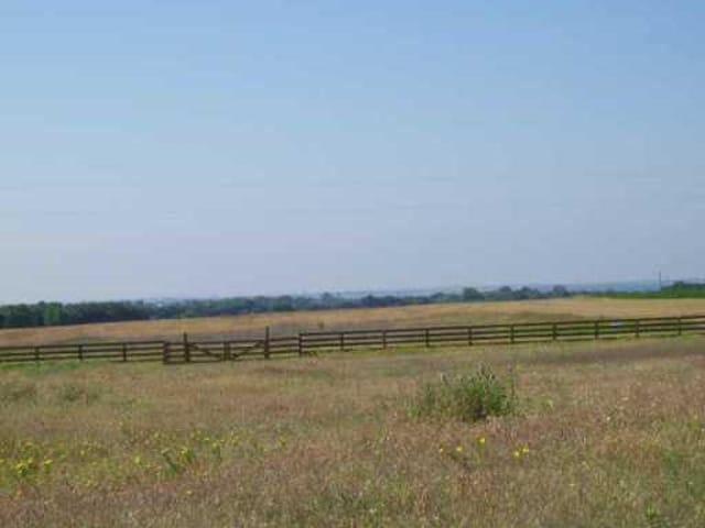 1049 County Road 149