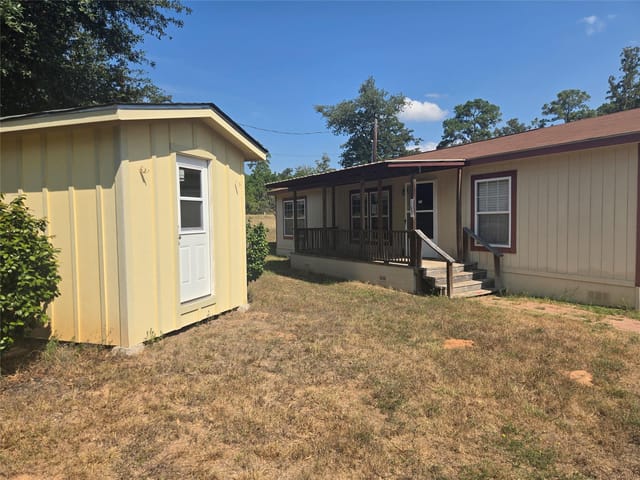 105  Boren Ln