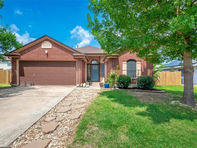 105 Dogwood DR