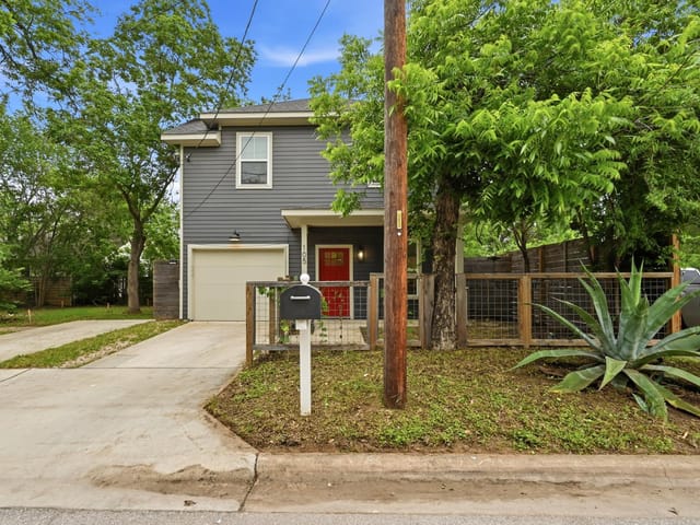 105 Elkhart St Unit #3