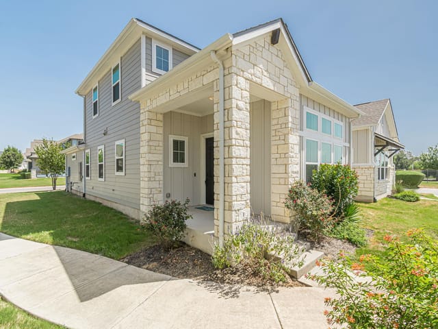 105 Harborside DR Unit #102