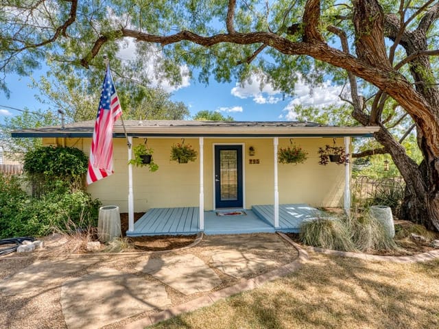 105  Hi View St