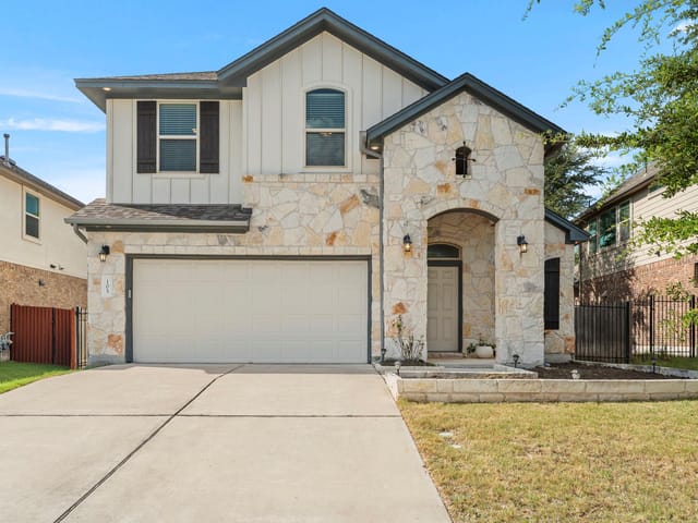 105 Lewisville LN
