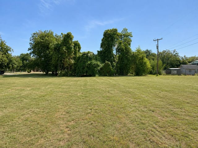 105 Navasota LN