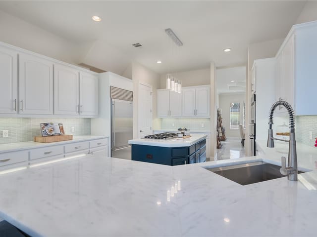 105 Neville Wood Ct