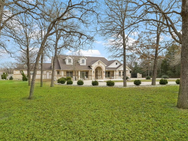 105 Old Settlers Dr