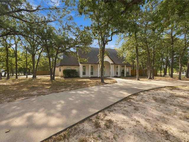 105 Pine Point CV