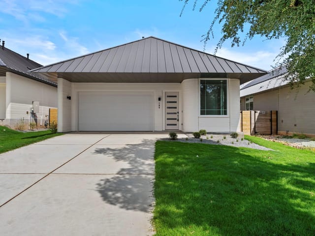 105 Rough Creek RD