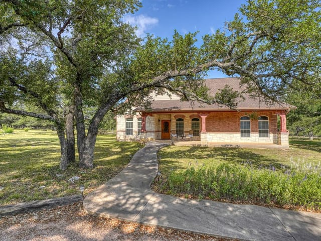 1050  Twisted Oak Dr