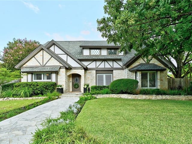 10500 Pinehurst Dr