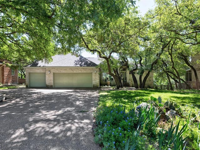 10501 La Costa Dr