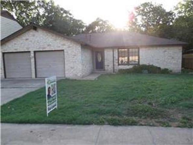 10502 School House Ln