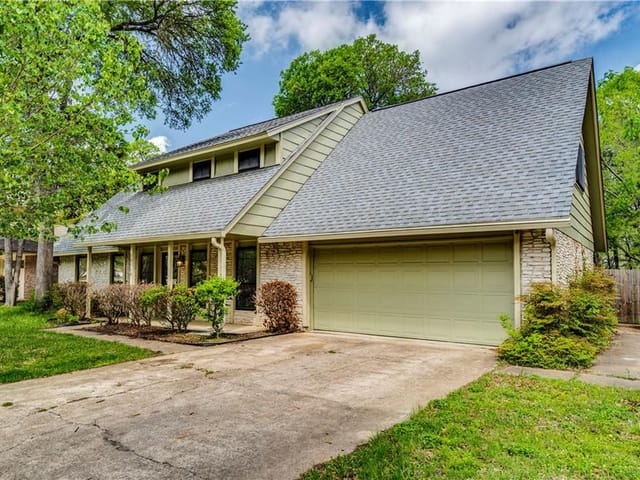 10504 Timbercrest Ln