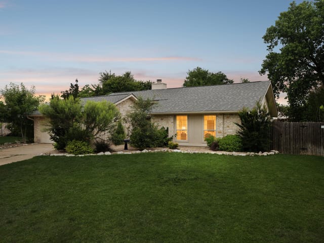 10504 Wagon Gap DR