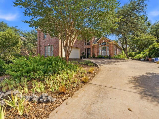 10505 Grand Oak CIR