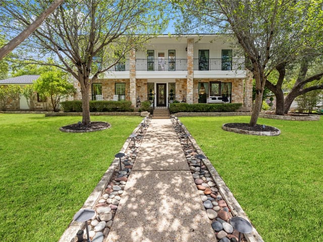 10507 Plumewood DR