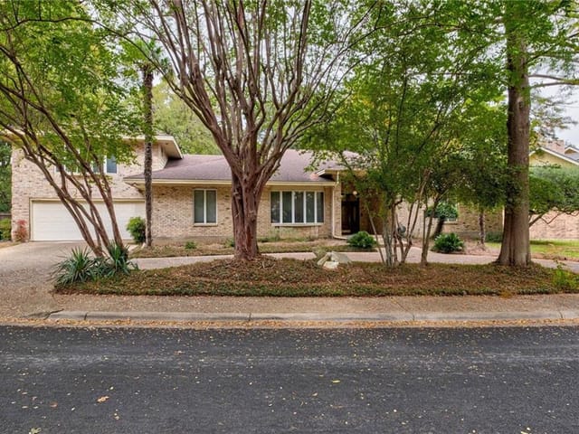 10508 La Costa Dr