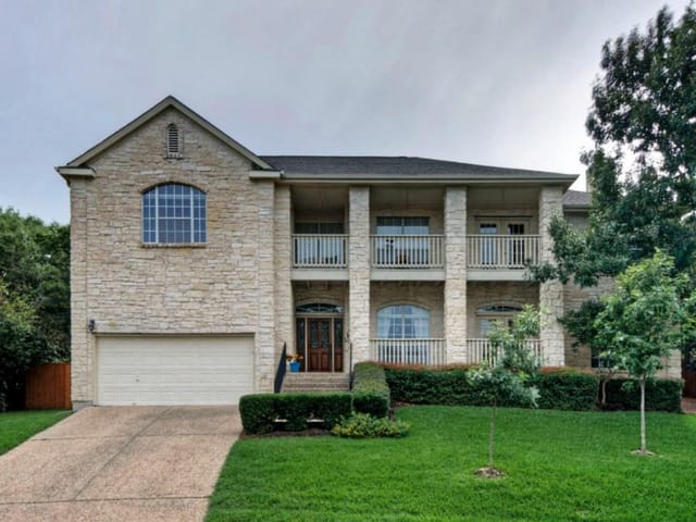 10508 Skyflower Dr
