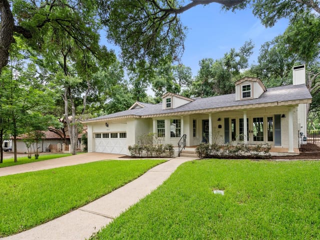 10513 La Costa Dr