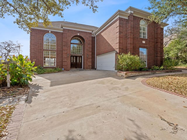 10517 Grand Oak Cir