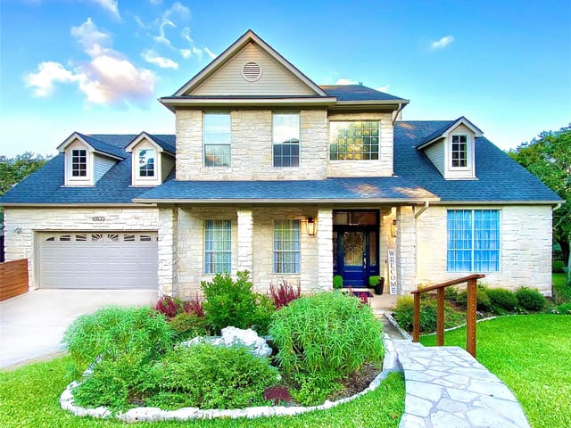 10523 Grand Oak Cir