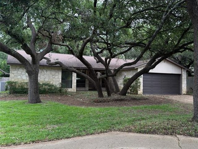 10527 Timbercrest Ln