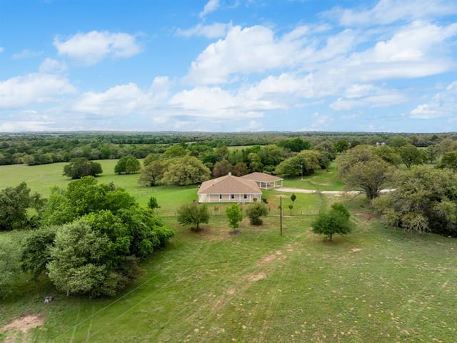10565 N 77 Hwy