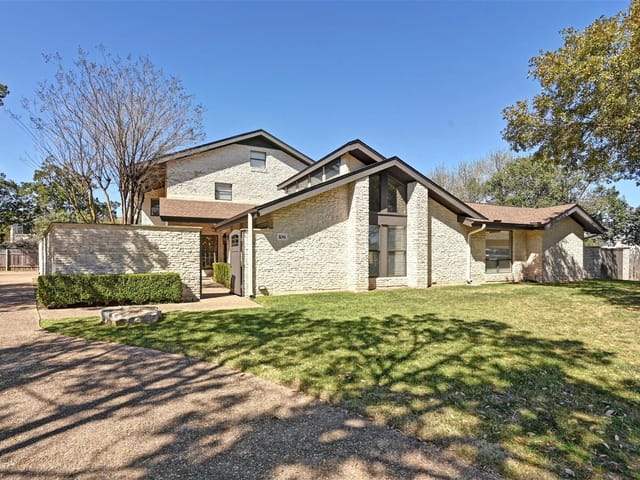 106 Acapulco Ct