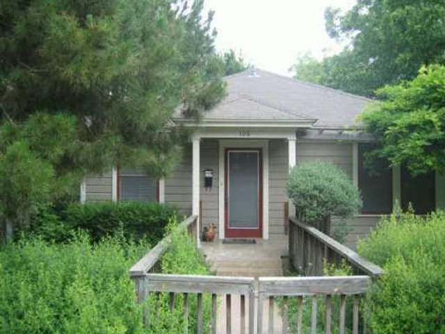 106 Annie ST