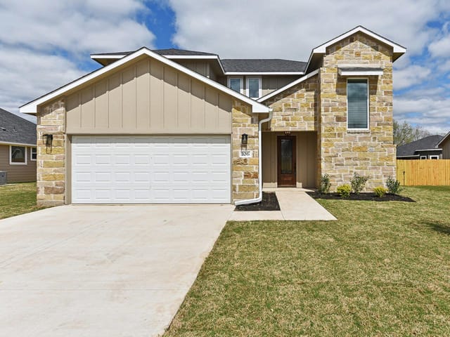 106 Callie St
