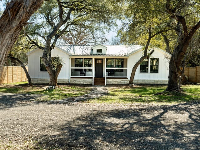106 Chapparal Cir