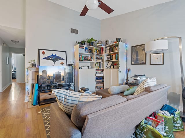 106 E 30th St Unit #302