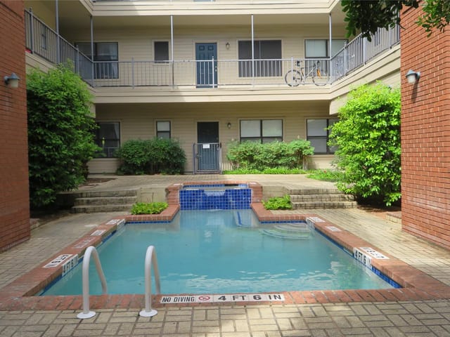 106 E 30th ST Unit #306