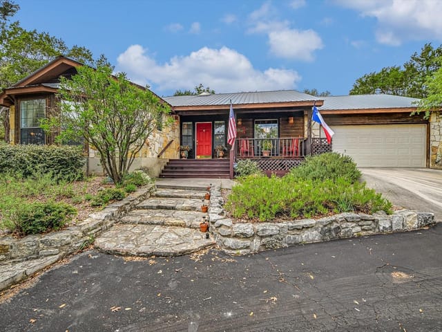 106 Freedom Dr