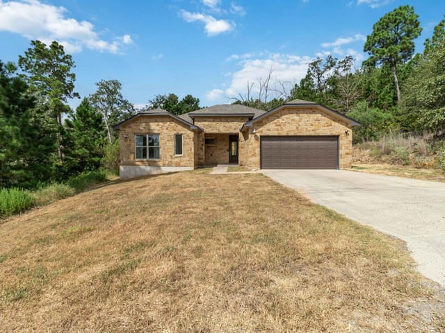 106 Kaapahu DR