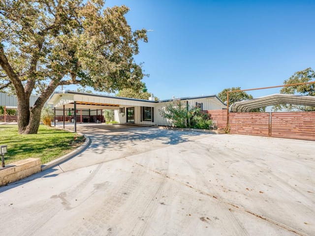 106 Pebble CIR