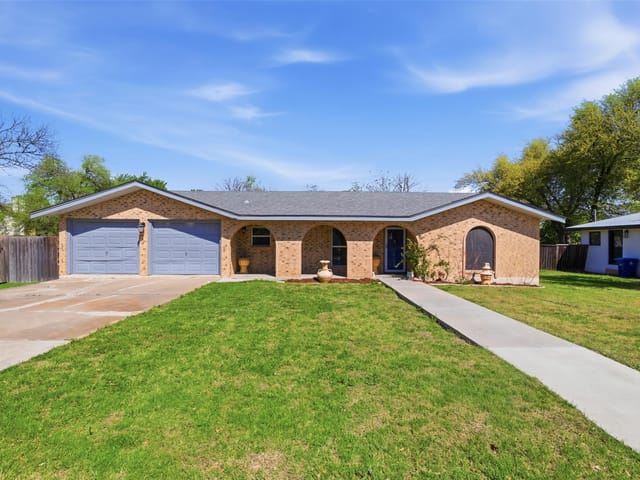 106 Tower Dr