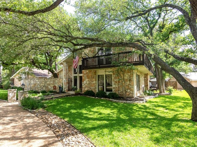 10602 Spicewood Pkwy